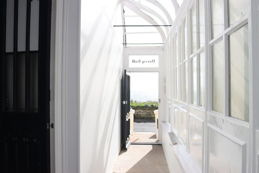 Vive Sea View Getaway Apartment Хейстингс Екстериор снимка